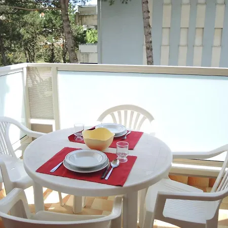 Apartment Flat 100m From The With Sunny Terrace *