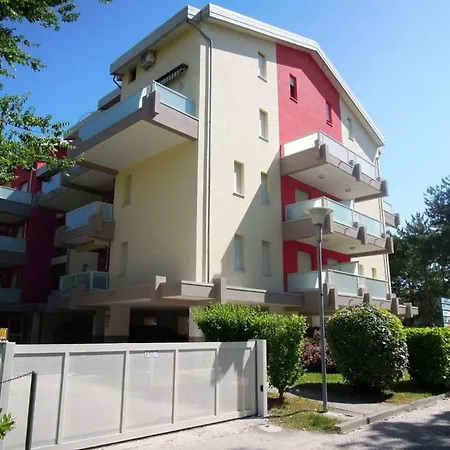Flat 100m From The With Sunny Terrace Apartment *