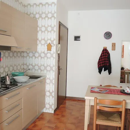 Appartement Flat 100m From The With Sunny Terrace *