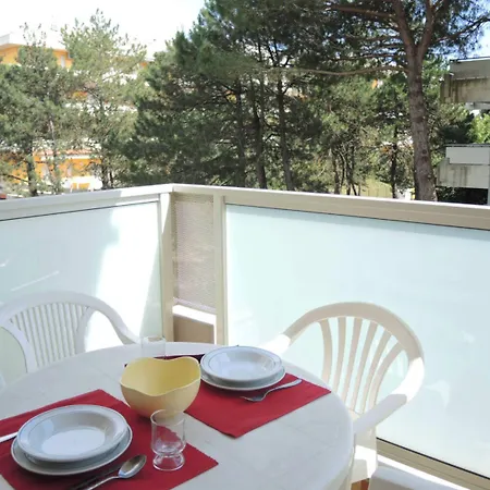 Appartamento Flat 100 M From The With Sunny Balcony