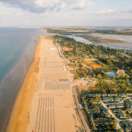 Flat 100 M From The With Sunny Balcony * Bibione